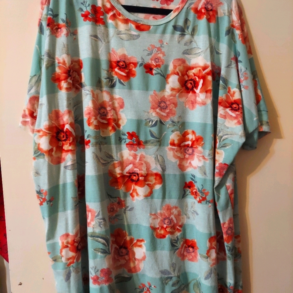 Floral Plus Size Top